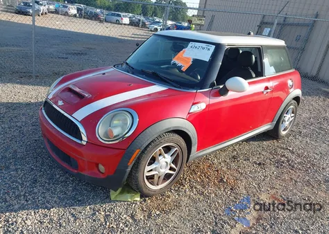 2008 Mini Cooper S из США, поврежденный, VIN WMWMF73598TV32869